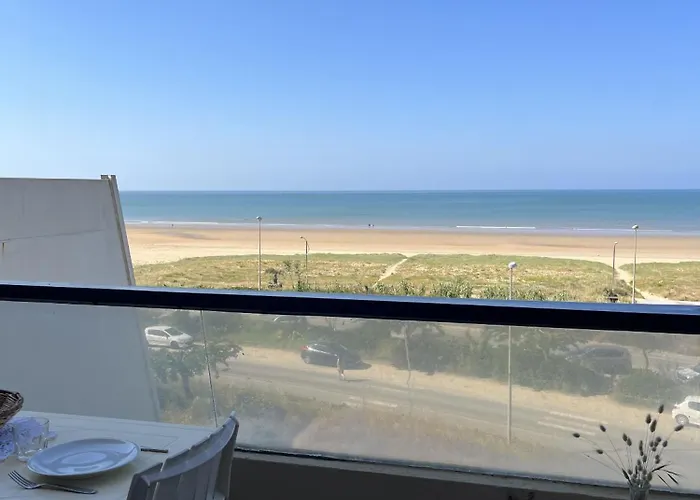 Le Voilier Bleu 생장드몽